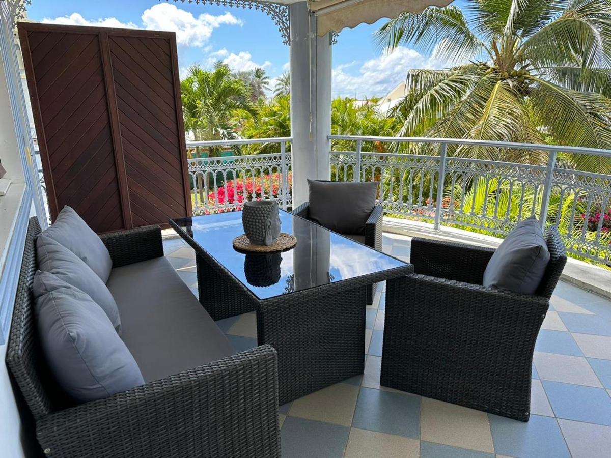 Grand Studio Zen Idealement Situe A Saint-Francois Avec Piscine Et Terrasse Zewnętrze zdjęcie