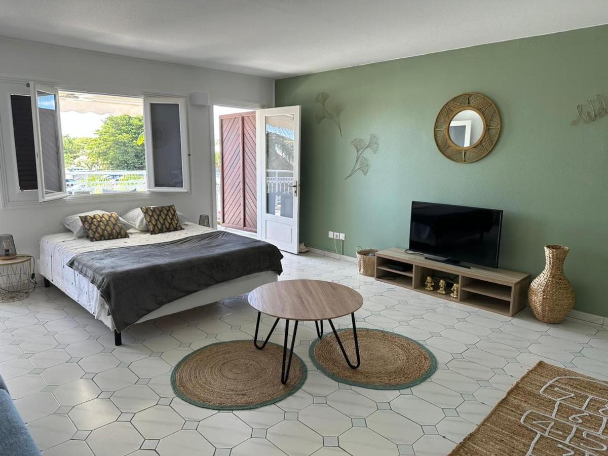 Grand Studio Zen Idealement Situe A Saint-Francois Avec Piscine Et Terrasse Zewnętrze zdjęcie